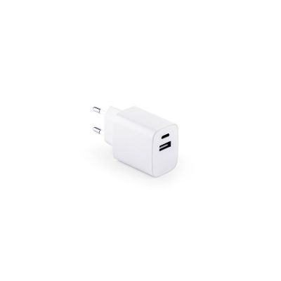 WEGENER - Ladegerät mit USB-A Anschluss 18W und USB-C 20W in Recyceltes ABS (100% rABS)