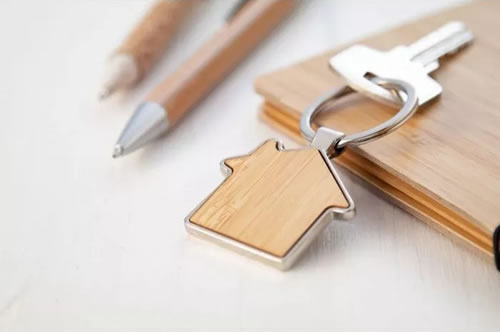 Schlüsselanhänger Zuhause Holz